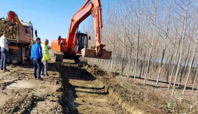 Rruga qe lidh zonat bujqesore Divjake-Fier po rikonstruktohet: Ja cfare parashikon projekti